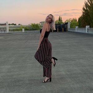 Meet your Posher, April